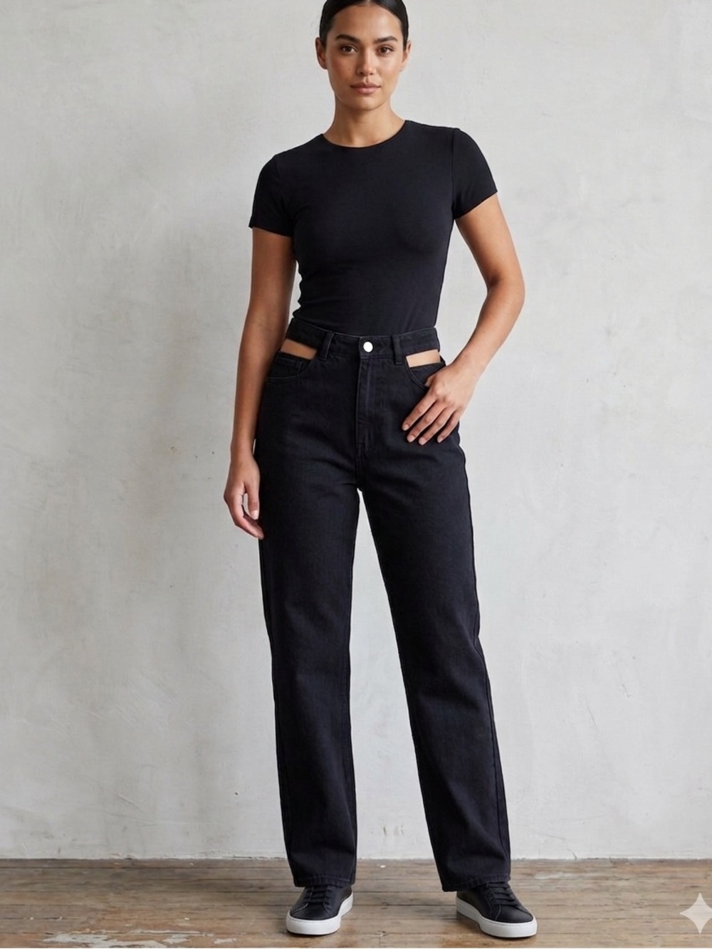 FRAME Le High N Tight Straight Cut-Out Jeans in Film Noir